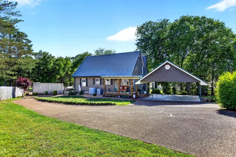 448 Windmill Lane