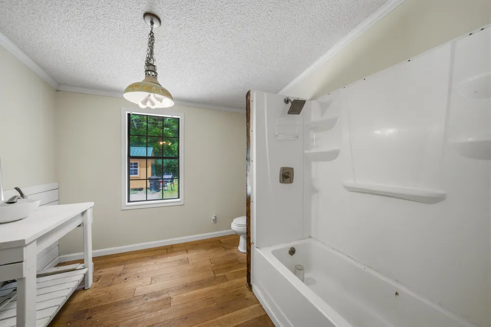 589 Griffith Branch Road Madisonville, TN 37354