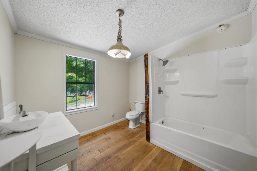 589 Griffith Branch Road Madisonville, TN 37354