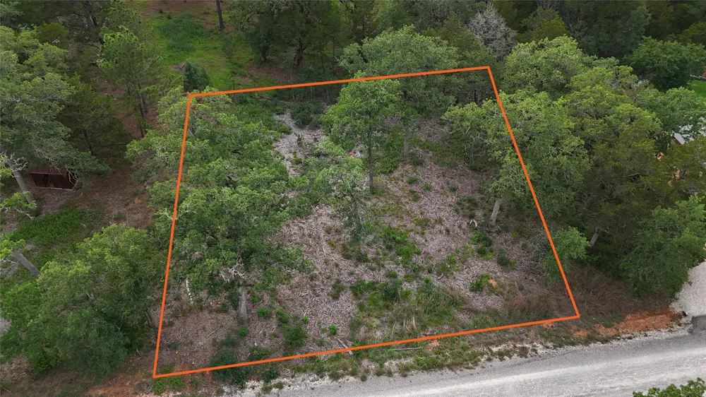 200 Cheyenne Drive Smithville, TX 78957