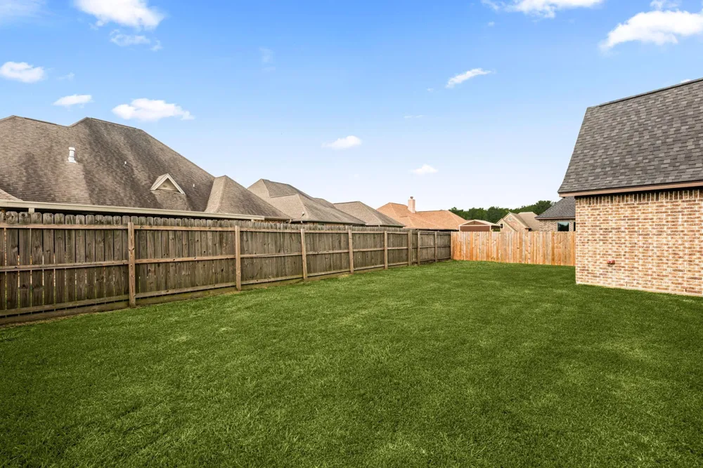 8135 Birkdale Drive Beaumont, TX 77707