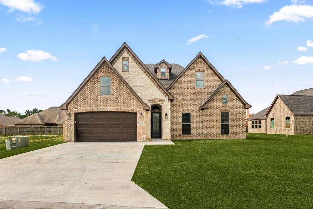 8135 Birkdale Drive Beaumont, TX 77707