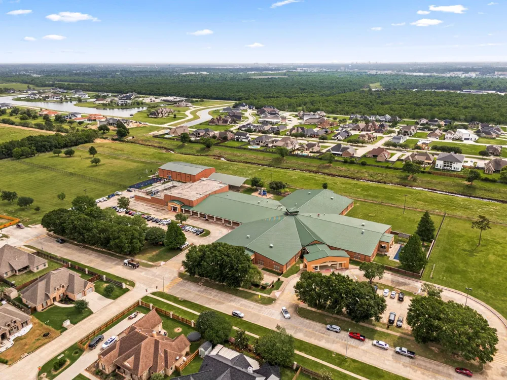 8135 Birkdale Drive Beaumont, TX 77707