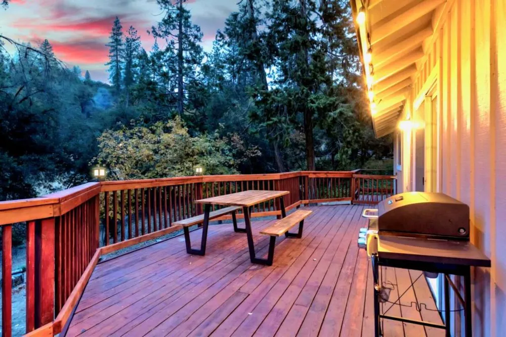 51159 Road 632 Oakhurst, CA 93644