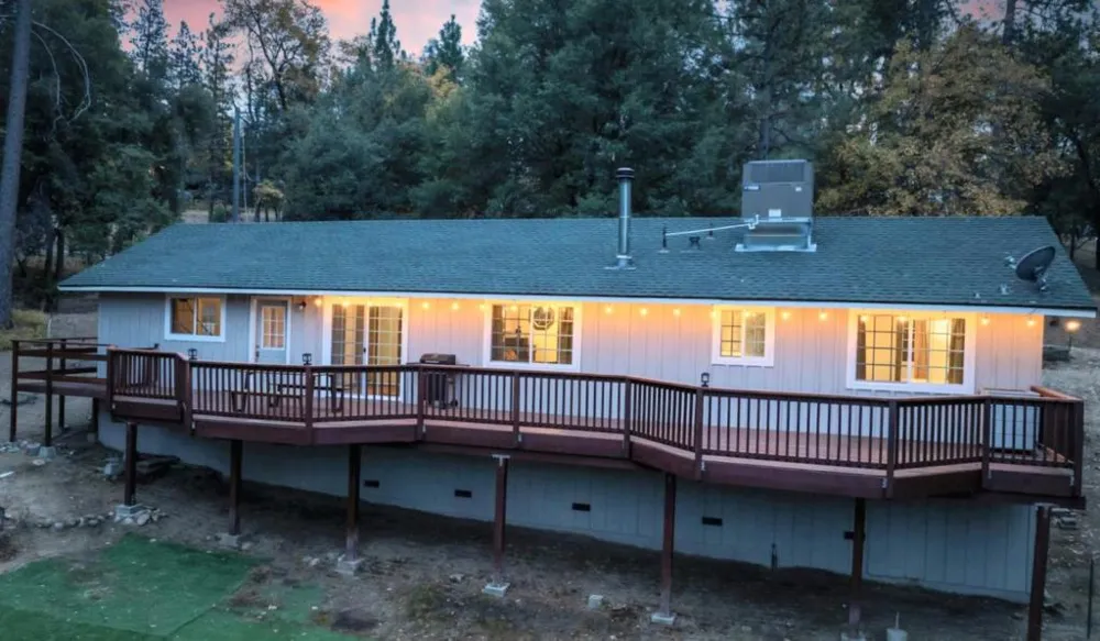 51159 Road 632 Oakhurst, CA 93644