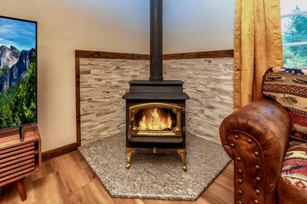 51159 Road 632 Oakhurst, CA 93644