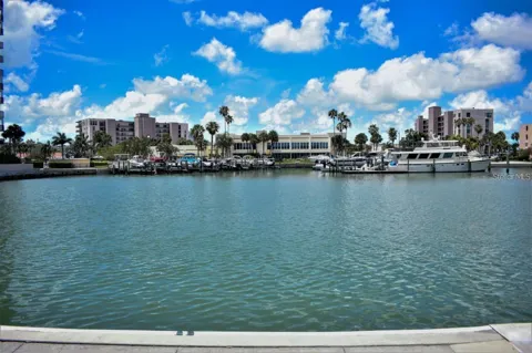 7420 BAY ISLAND DRIVE S #176