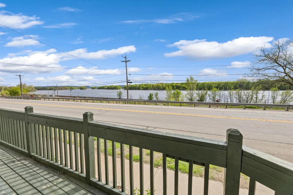 476 S Main Street Fountain City, WI 54629