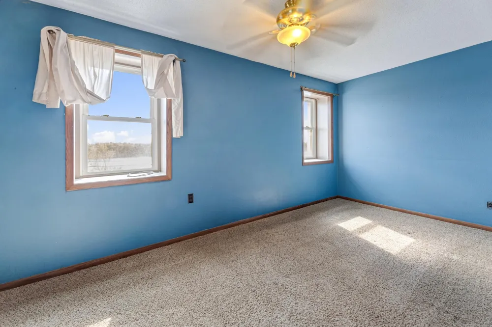 476 S Main Street Fountain City, WI 54629