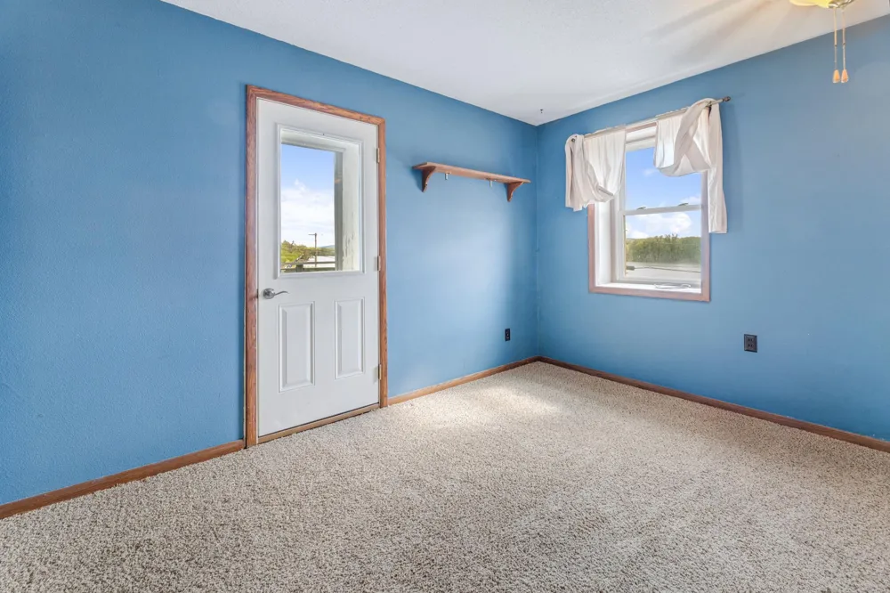 476 S Main Street Fountain City, WI 54629