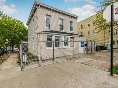 1218 Havemeyer Avenue