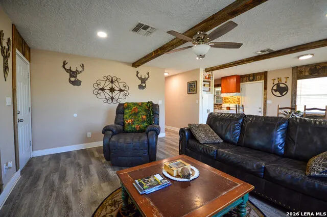 3472 Wilson Rd Carrizo Springs, TX 78834