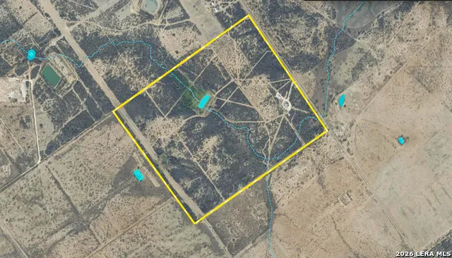 3472 Wilson Rd Carrizo Springs, TX 78834