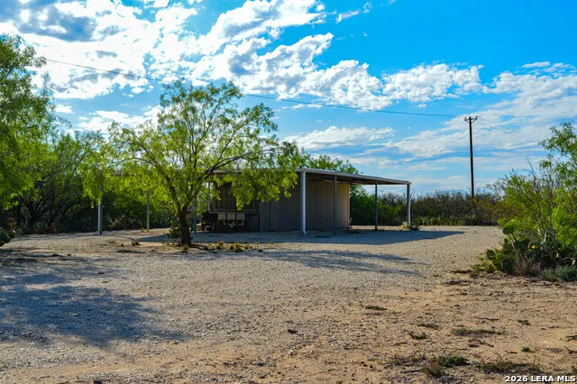 3472 Wilson Rd Carrizo Springs, TX 78834