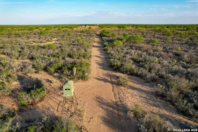 3472 Wilson Rd Carrizo Springs, TX 78834