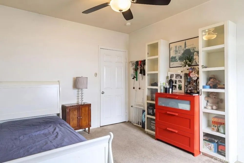 1229 S Flower Santa Ana, CA 92707