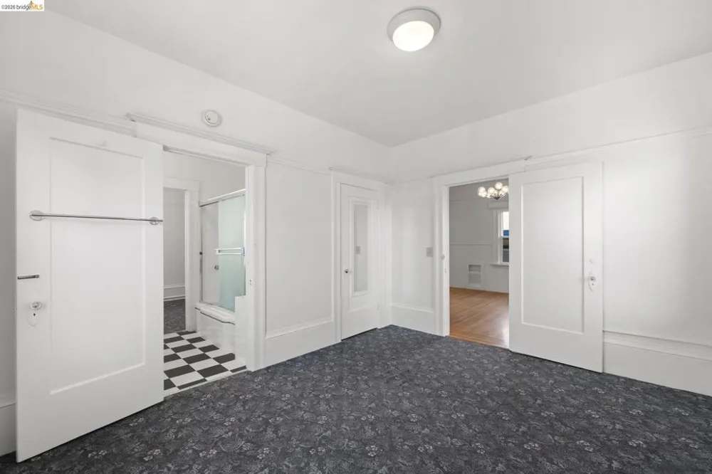6437 Telegraph Ave Oakland, CA 94609