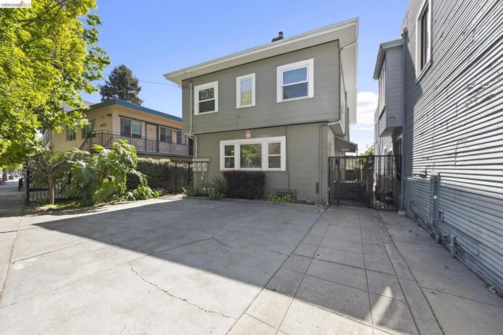 6437 Telegraph Ave Oakland, CA 94609