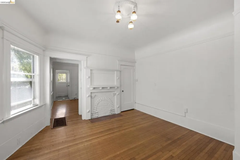 6437 Telegraph Ave Oakland, CA 94609