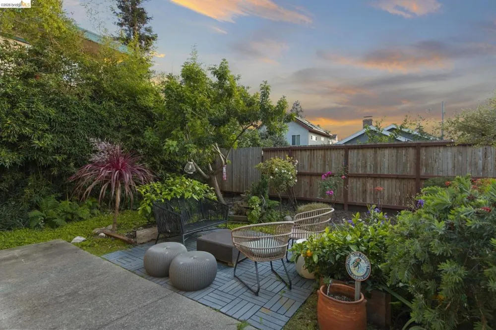 6437 Telegraph Ave Oakland, CA 94609