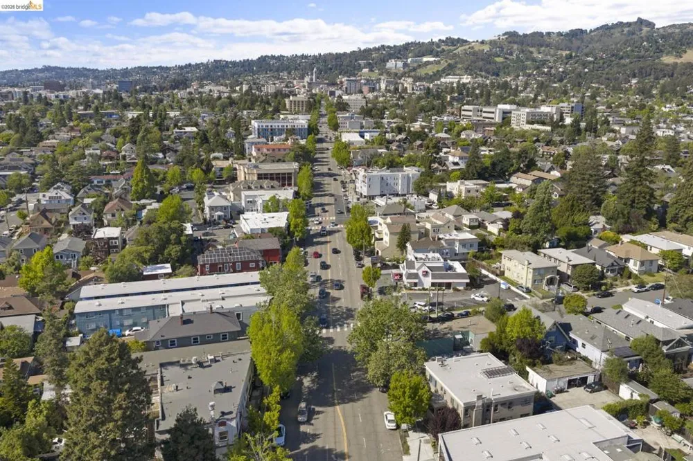 6437 Telegraph Ave Oakland, CA 94609