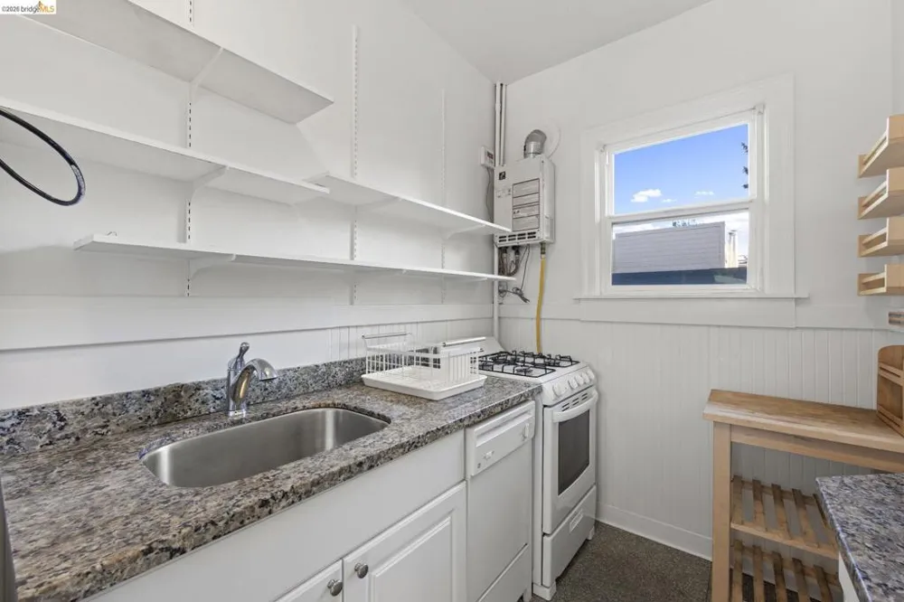 6437 Telegraph Ave Oakland, CA 94609
