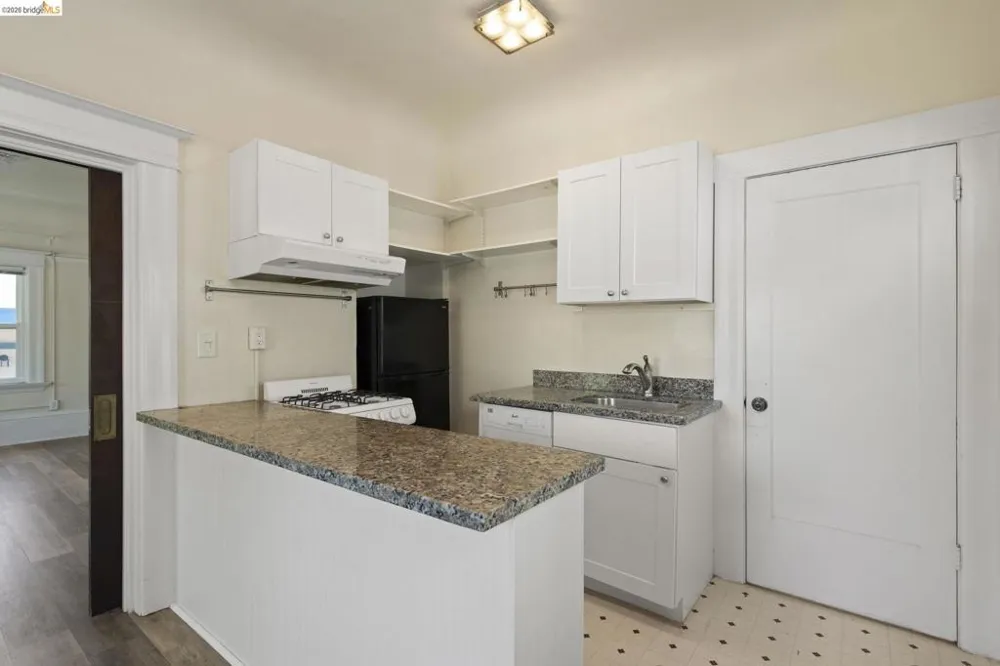 6437 Telegraph Ave Oakland, CA 94609