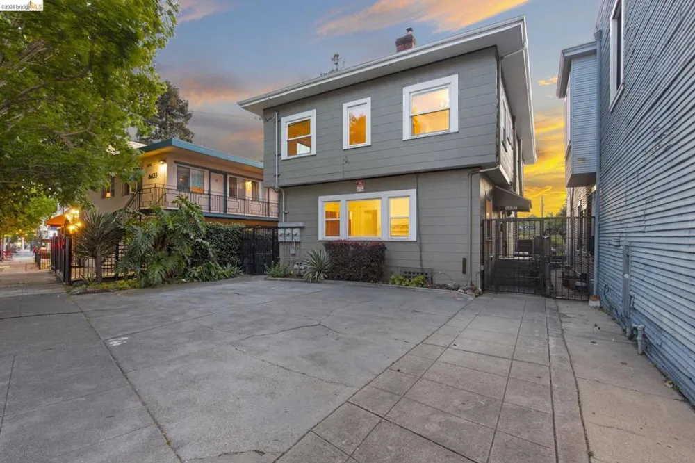 6437 Telegraph Ave Oakland, CA 94609
