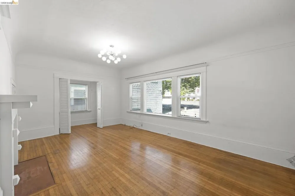 6437 Telegraph Ave Oakland, CA 94609