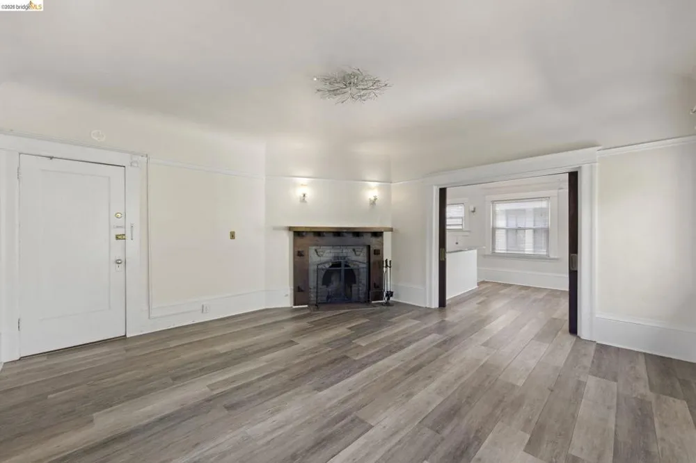 6437 Telegraph Ave Oakland, CA 94609
