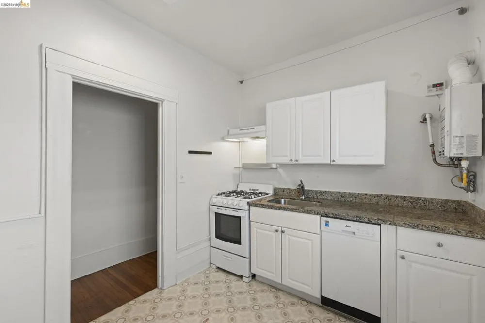 6437 Telegraph Ave Oakland, CA 94609