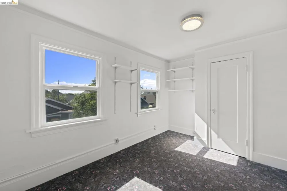 6437 Telegraph Ave Oakland, CA 94609