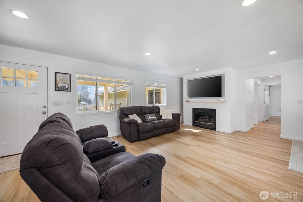 4621 Navarre Coulee Road Chelan, WA 98816