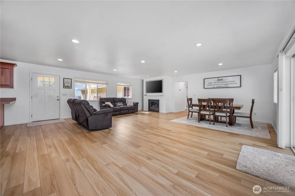 4621 Navarre Coulee Road Chelan, WA 98816