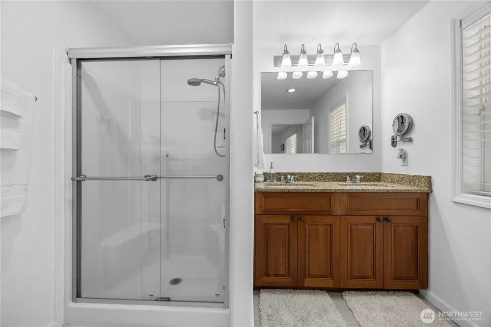 4621 Navarre Coulee Road Chelan, WA 98816