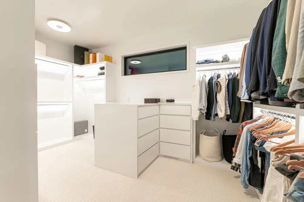 5044 Hickory Pointe Woods SE Ada, MI 49301