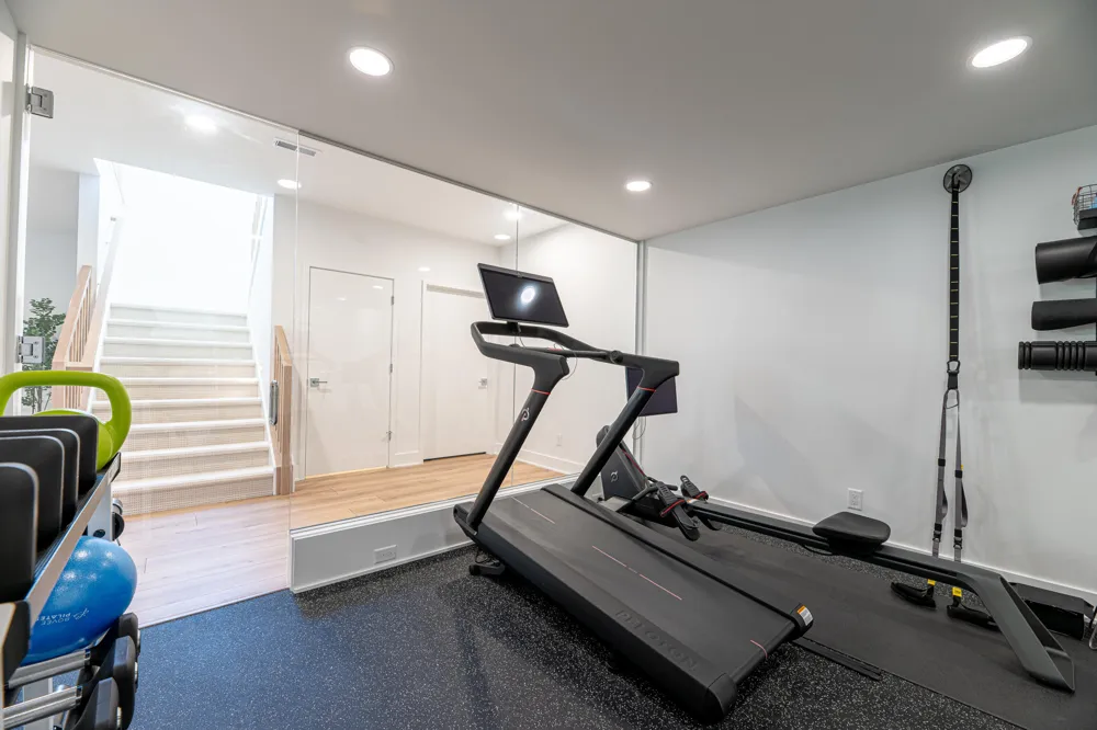 5044 Hickory Pointe Woods SE Ada, MI 49301