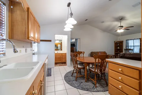 300 SW BRIGHTON COURT
