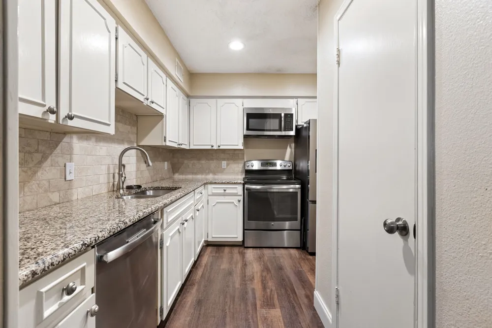 15912 Archwood Lane #1016 Dallas, TX 75248