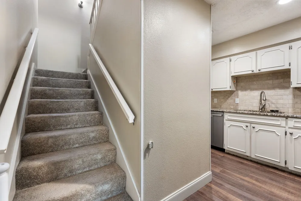 15912 Archwood Lane #1016 Dallas, TX 75248