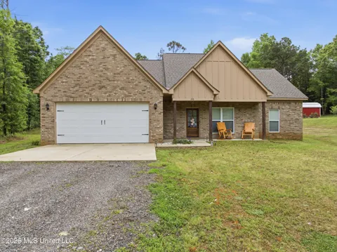 205 Clover Cove