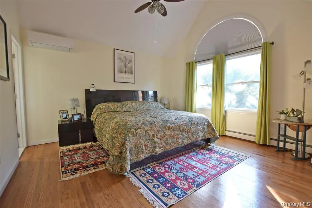 64 Glen Road Baiting Hollow, NY 11933