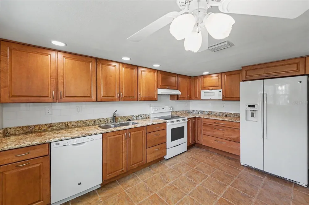 230 BALSAM DRIVE Oldsmar, FL 34677