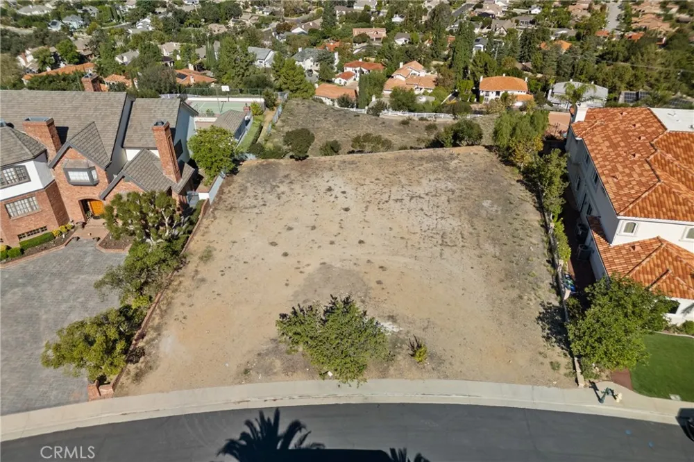 22451 S Summit Ridge Circle Chatsworth, CA 91311