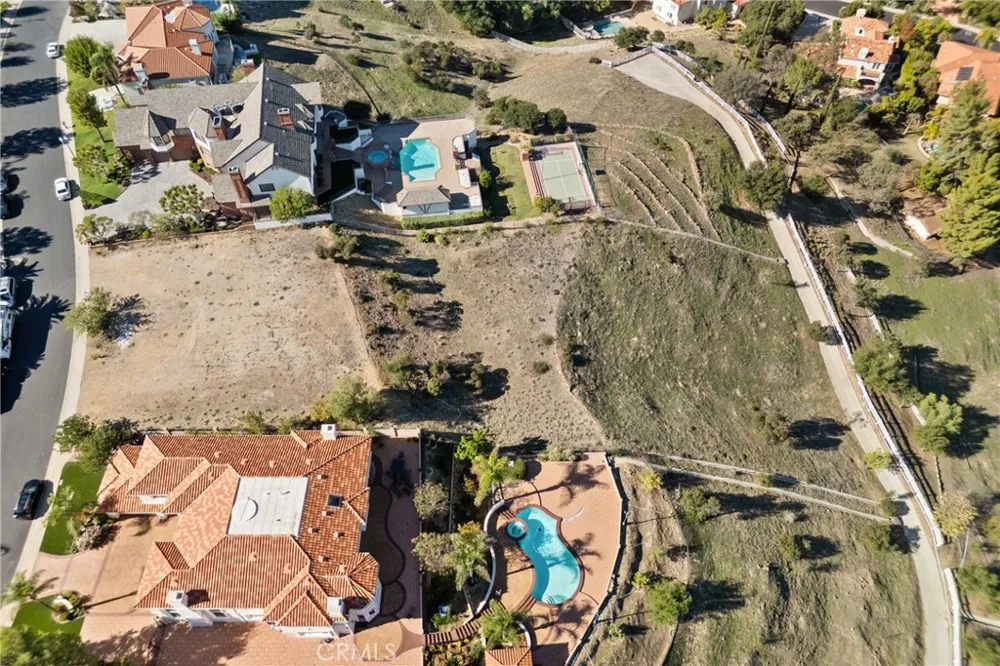 22451 S Summit Ridge Circle Chatsworth, CA 91311