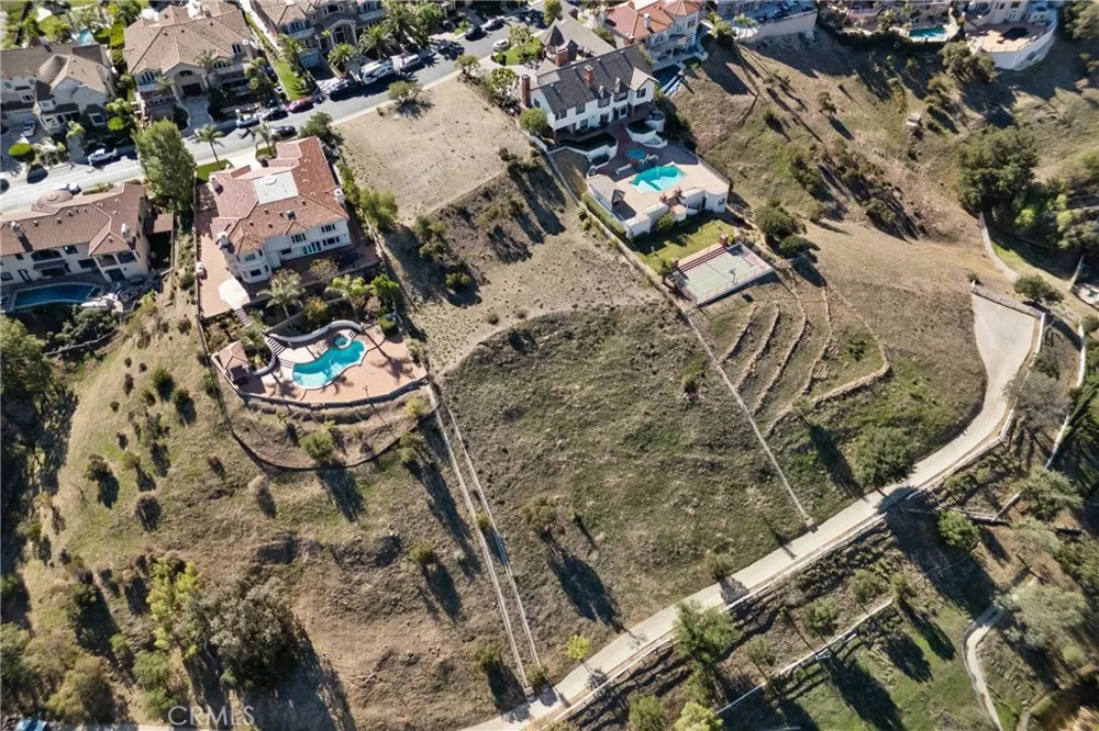 22451 S Summit Ridge Circle Chatsworth, CA 91311