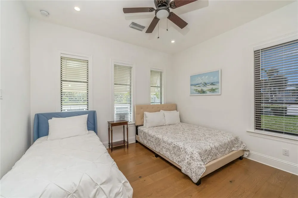 132 OCEAN ESTATES DRIVE Hutchinson Island, FL 34949