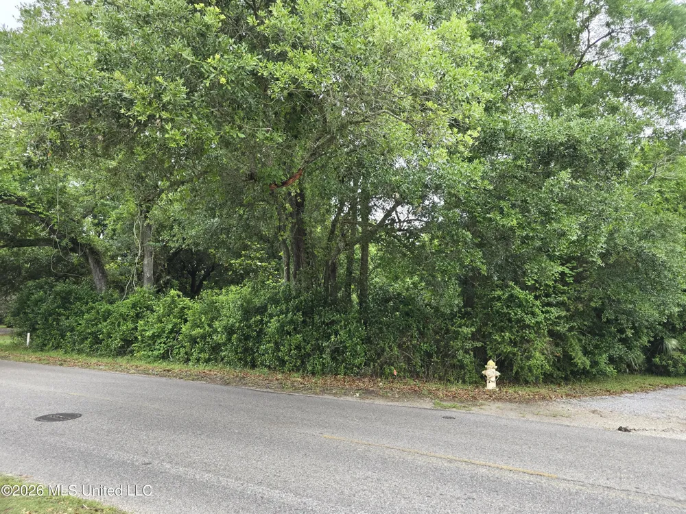 2015 W 2nd Street Long Beach, MS 39560