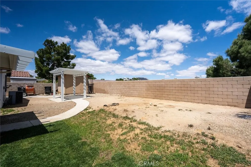 4141 De Anza Palmdale, CA 93551