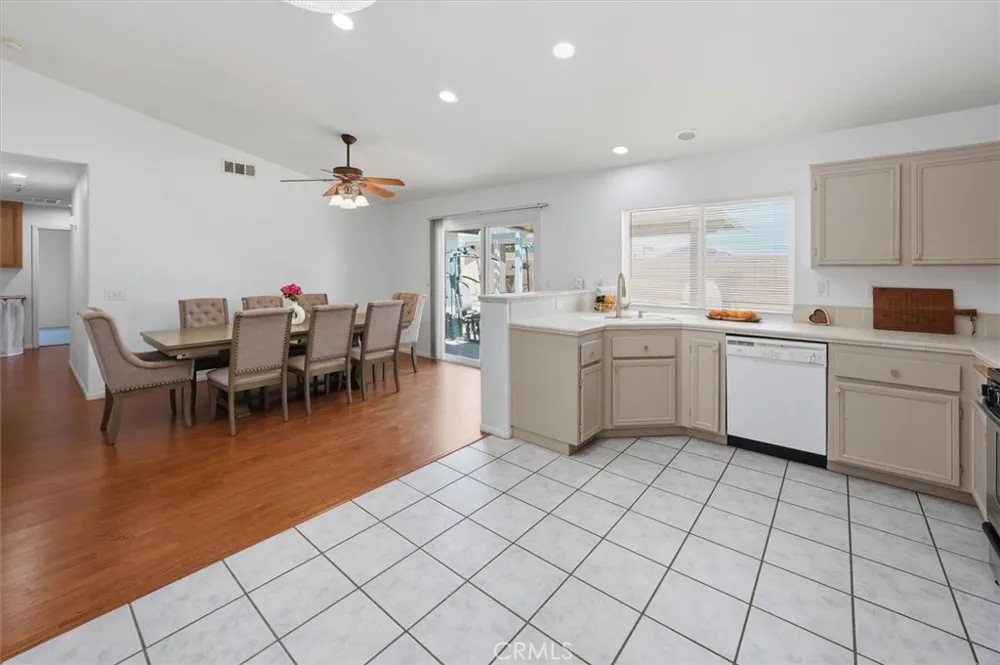 4141 De Anza Palmdale, CA 93551